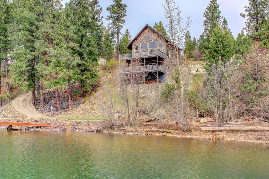 Beautiful Lake Coeur D'Alene Cabin On The Bay Otel Mica Dış mekan fotoğraf